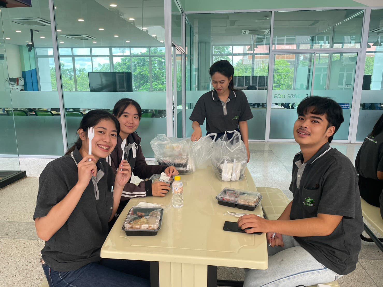 กิจกรรมส่งเสริมศักยภาพด้านวิชาการ ภายใต้โครงการพัฒนานักศึกษาทุนครูรัก(ษ์)ถิ่น ปีการศึกษา 2566 มหาวิทยาลัยราชภัฏกำแพงเพชร