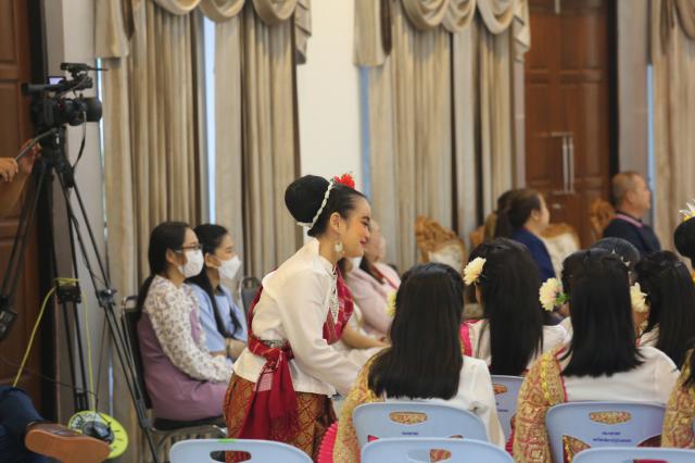 2. 06.10.2566 | เก็บตก! การแข่งขันการแสดงรำ 4 ภาค นักศึกษาการประถมศึกษา ชั้นปีที่ 2