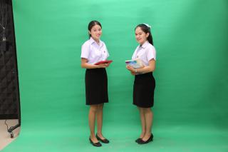 29. [20/08/60] ภาพถ่ายตัวแทนนายแบบและนางแบบนักศึกษาโปรแกรมวิชาการประถมศึกษา เพื่องานประชาสัมพันธ์โปรแกรมวิชาฯ ณ ห้องปฏิบัติการสตูดิโอ ชั้น 4 อาคารนวัตกรรมการศึกษา