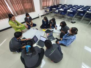 4. กิจกรรมการพัฒนาทักษะการทำวิจัยโดยใช้ชุมชนเป็นฐานและการพัฒนาชุมชน  ของนักศึกษาโครงการครูรัก(ษ์)ถิ่น (ฝึกอบรม)