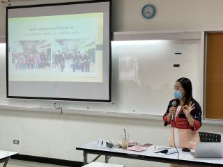 9. กิจกรรมการพัฒนาทักษะการทำวิจัยโดยใช้ชุมชนเป็นฐานและการพัฒนาชุมชน  ของนักศึกษาโครงการครูรัก(ษ์)ถิ่น (ฝึกอบรม)