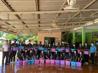 1. กิจกรรมการพัฒนาทักษะวิชาชีพครูในพื้นที่ห่างไกล (ช่างตัดผม) และการลงพื้นที่ฝึกตัดผมในโรงเรียนพื้นที่บริการของมหาวิทยาลัย