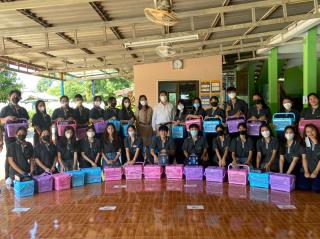 22. กิจกรรมการพัฒนาทักษะวิชาชีพครูในพื้นที่ห่างไกล (ช่างตัดผม) และการลงพื้นที่ฝึกตัดผมในโรงเรียนพื้นที่บริการของมหาวิทยาลัย