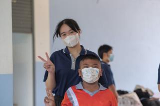 40. กิจกรรมการพัฒนาทักษะวิชาชีพครูในพื้นที่ห่างไกล (ช่างตัดผม) และการลงพื้นที่ฝึกตัดผมในโรงเรียนพื้นที่บริการของมหาวิทยาลัย