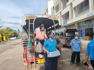 48. กิจกรรมการพัฒนาทักษะวิชาชีพครูในพื้นที่ห่างไกล (ช่างตัดผม) และการลงพื้นที่ฝึกตัดผมในโรงเรียนพื้นที่บริการของมหาวิทยาลัย