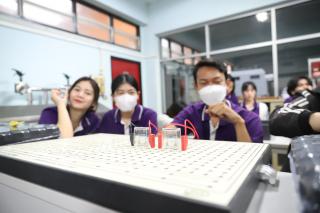 49. การอบรมเชิงปฏิบัติการ "ช่างไฟฟ้าเบื้องต้นสำหรับครูในโรงเรียนพื้นที่ห่างไกล และการบูรณาการเรียนการสอนสาระการเรียนรู้วิทยาศาสตร์”  วันที่ 27 มีนาคม 2566