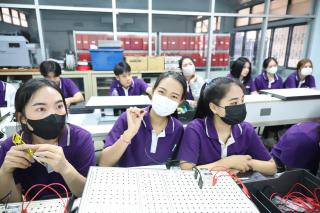 56. การอบรมเชิงปฏิบัติการ "ช่างไฟฟ้าเบื้องต้นสำหรับครูในโรงเรียนพื้นที่ห่างไกล และการบูรณาการเรียนการสอนสาระการเรียนรู้วิทยาศาสตร์”  วันที่ 27 มีนาคม 2566