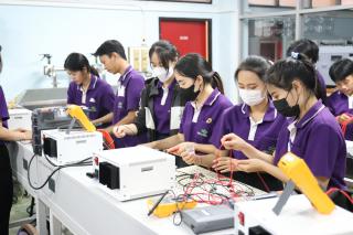 95. การอบรมเชิงปฏิบัติการ "ช่างไฟฟ้าเบื้องต้นสำหรับครูในโรงเรียนพื้นที่ห่างไกล และการบูรณาการเรียนการสอนสาระการเรียนรู้วิทยาศาสตร์”  วันที่ 27 มีนาคม 2566