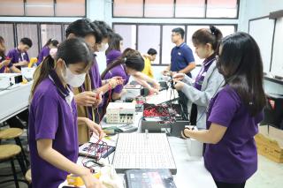 97. การอบรมเชิงปฏิบัติการ "ช่างไฟฟ้าเบื้องต้นสำหรับครูในโรงเรียนพื้นที่ห่างไกล และการบูรณาการเรียนการสอนสาระการเรียนรู้วิทยาศาสตร์”  วันที่ 27 มีนาคม 2566