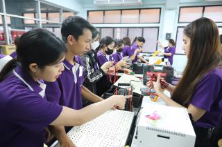 100. การอบรมเชิงปฏิบัติการ "ช่างไฟฟ้าเบื้องต้นสำหรับครูในโรงเรียนพื้นที่ห่างไกล และการบูรณาการเรียนการสอนสาระการเรียนรู้วิทยาศาสตร์”  วันที่ 27 มีนาคม 2566