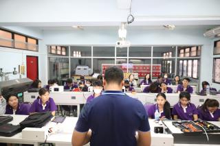 158. การอบรมเชิงปฏิบัติการ "ช่างไฟฟ้าเบื้องต้นสำหรับครูในโรงเรียนพื้นที่ห่างไกล และการบูรณาการเรียนการสอนสาระการเรียนรู้วิทยาศาสตร์”  วันที่ 27 มีนาคม 2566