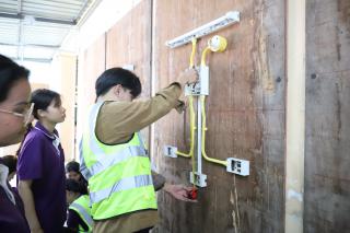 172. การอบรมเชิงปฏิบัติการ "ช่างไฟฟ้าเบื้องต้นสำหรับครูในโรงเรียนพื้นที่ห่างไกล และการบูรณาการเรียนการสอนสาระการเรียนรู้วิทยาศาสตร์”  วันที่ 27 มีนาคม 2566