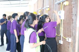 192. การอบรมเชิงปฏิบัติการ "ช่างไฟฟ้าเบื้องต้นสำหรับครูในโรงเรียนพื้นที่ห่างไกล และการบูรณาการเรียนการสอนสาระการเรียนรู้วิทยาศาสตร์”  วันที่ 27 มีนาคม 2566