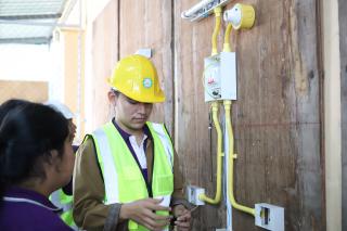 195. การอบรมเชิงปฏิบัติการ "ช่างไฟฟ้าเบื้องต้นสำหรับครูในโรงเรียนพื้นที่ห่างไกล และการบูรณาการเรียนการสอนสาระการเรียนรู้วิทยาศาสตร์”  วันที่ 27 มีนาคม 2566