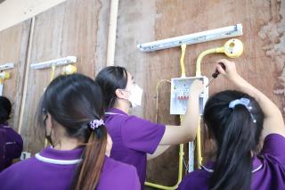 202. การอบรมเชิงปฏิบัติการ "ช่างไฟฟ้าเบื้องต้นสำหรับครูในโรงเรียนพื้นที่ห่างไกล และการบูรณาการเรียนการสอนสาระการเรียนรู้วิทยาศาสตร์”  วันที่ 27 มีนาคม 2566