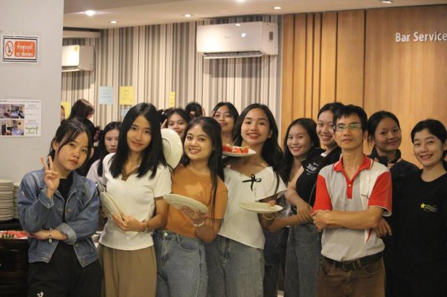 1. 31.11.66 กิจกรรมศึกษาดูงานของนักศึกษาชั้นปีที 3 รหัส 64 ณ จังหวัดเชียงใหม่