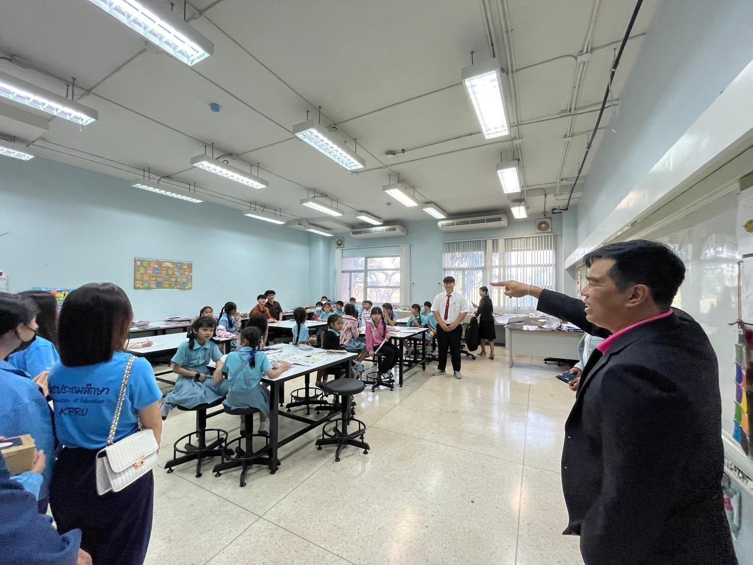 4. 7 ก.พ. 2568 | ศึกษาดูงานโรงเรียนสาธิตแผนกมัธยมศึกษา มหาวิทยาลัยราชภัฏเลย นักศึกษาชั้นปีที่ 2 รหัส 66